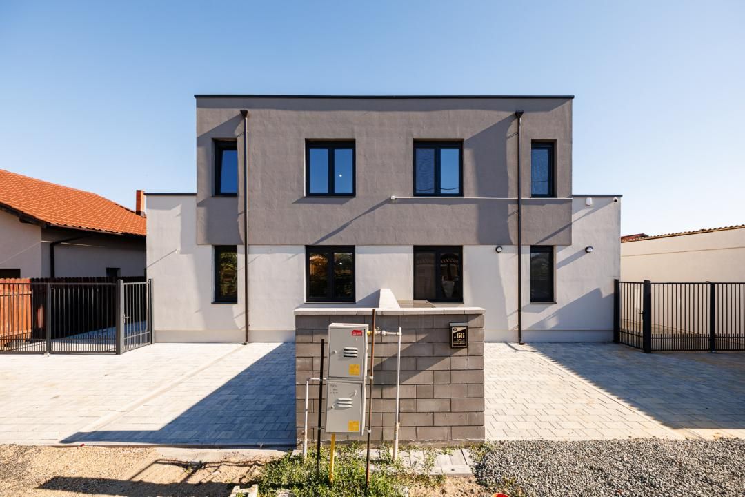 Duplex P+E în Moșnița Nouă, 3 dormitoare, 3 bai, teren 403 mp. Comision 0% – fotografia 48 din 56