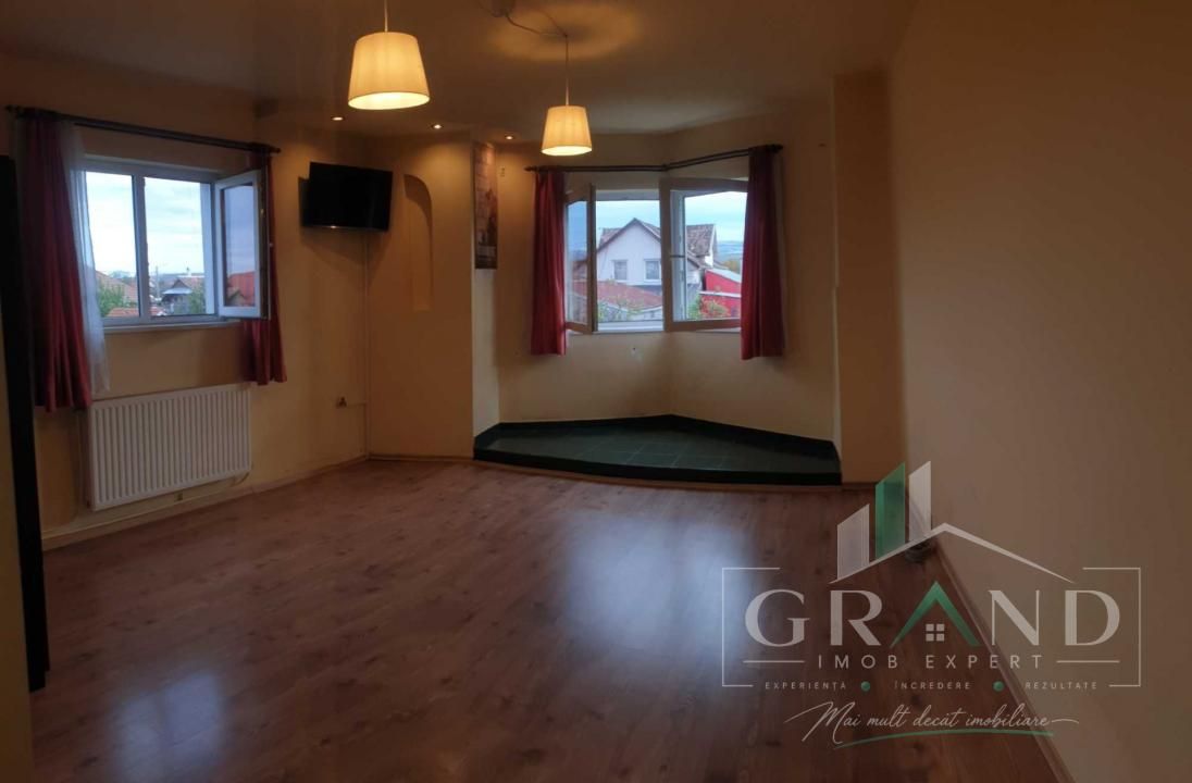 Apartament in vila | 2 camere | Decomandat | Parcare | Curte | Bulgaria/Ira – fotografia 9 din 14