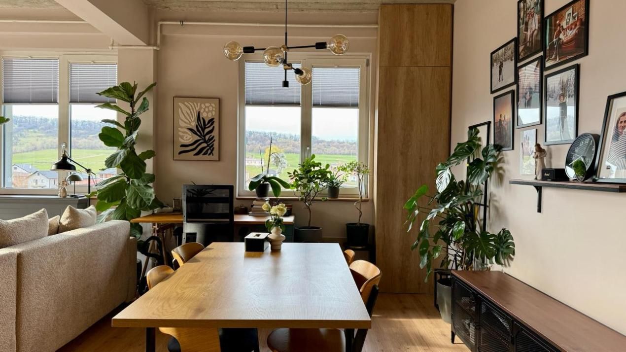 Penthouse cu terasă panoramică și vedere spre Cetatea Cisnădioara – Cisnădie – fotografia 3 din 20