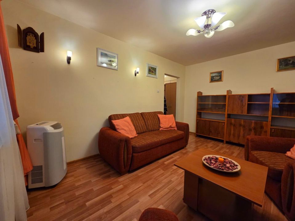 DE VANZARE-APARTAMENT 3 CAMERE-ALEXANDRU CEL BUN – fotografia 3 din 11