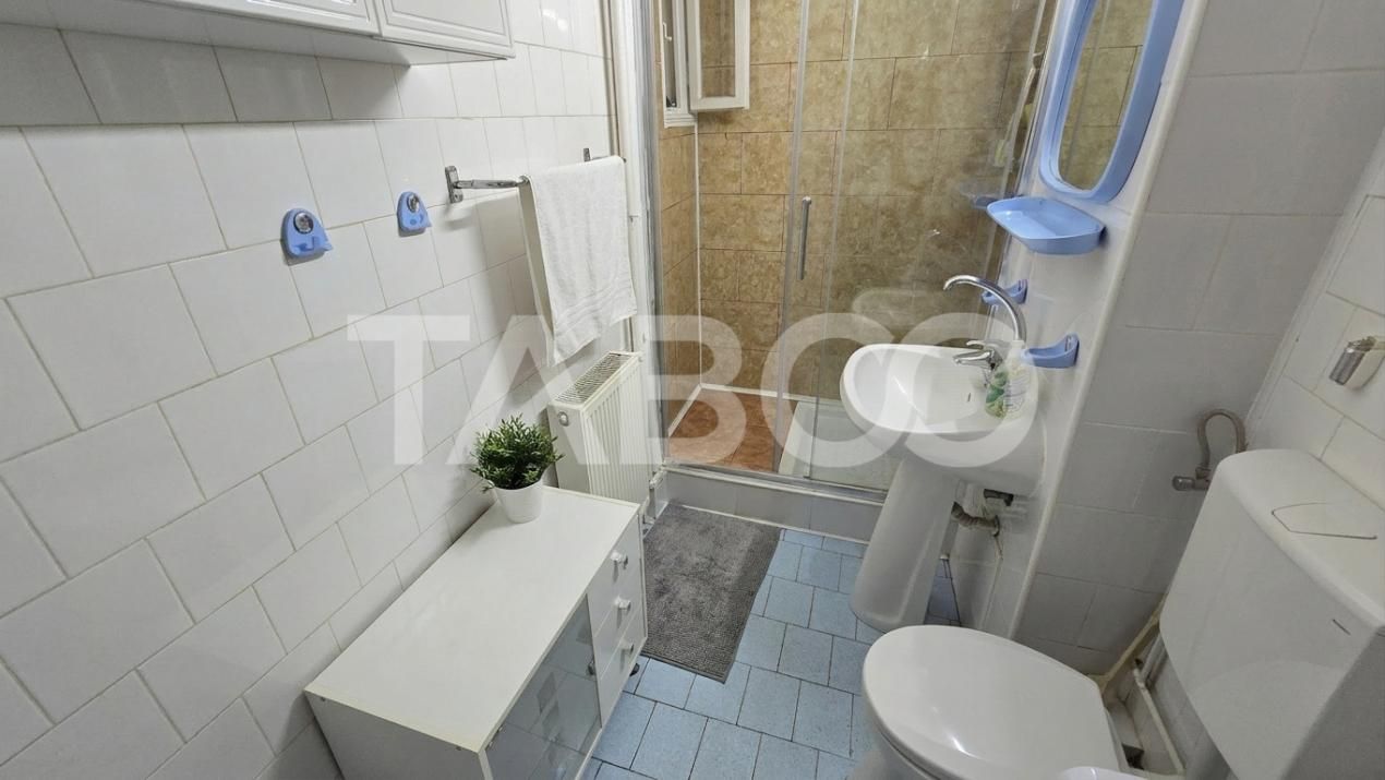 De vanzare - Apartament 83mp 4 camere decomandate etaj 1Vasile Aaron – fotografia 5 din 11