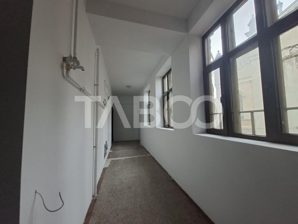 Garsoniera decomandata de vanzare in zona Centrala - cladire renovata – fotografia 13 din 13
