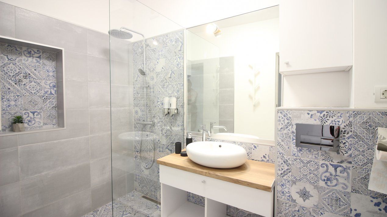 Piața Universității – 2 camere, 2 băi, mobilate modern, etaj 1/8, ideale Airbnb – fotografia 18 din 24
