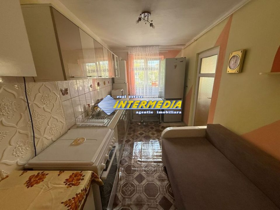 Garsoniera de inchiriat Cetate etaj 1 mobilata complet – fotografia 5 din 7