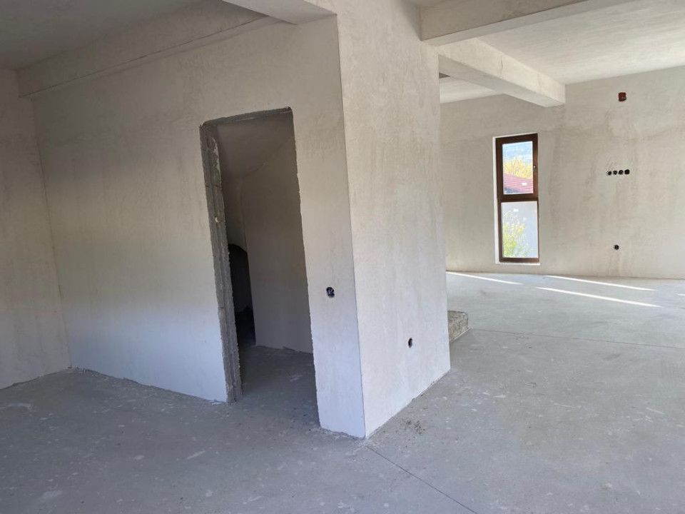 Unitate Duplex, 120 Mp Utili, Cu 2 Garaje, panouri solare – fotografia 11 din 13