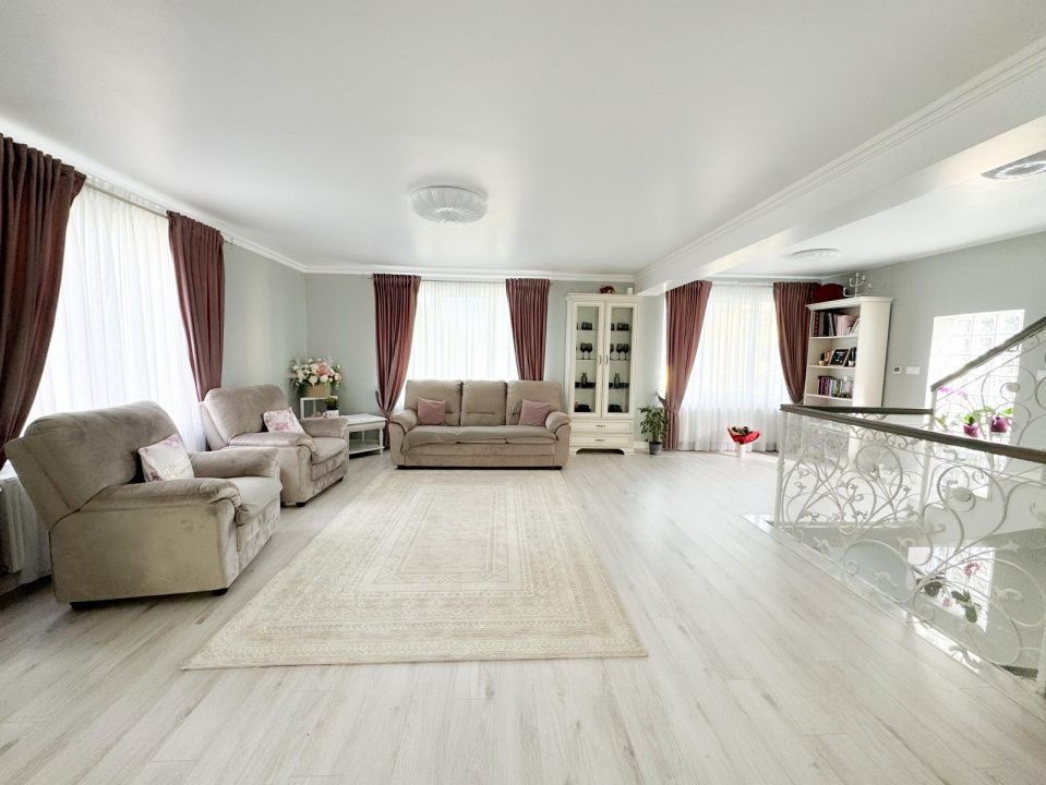CASA ELEGANTA CU TEREN 1500MP,ZONA PETROM – fotografia 1 din 22