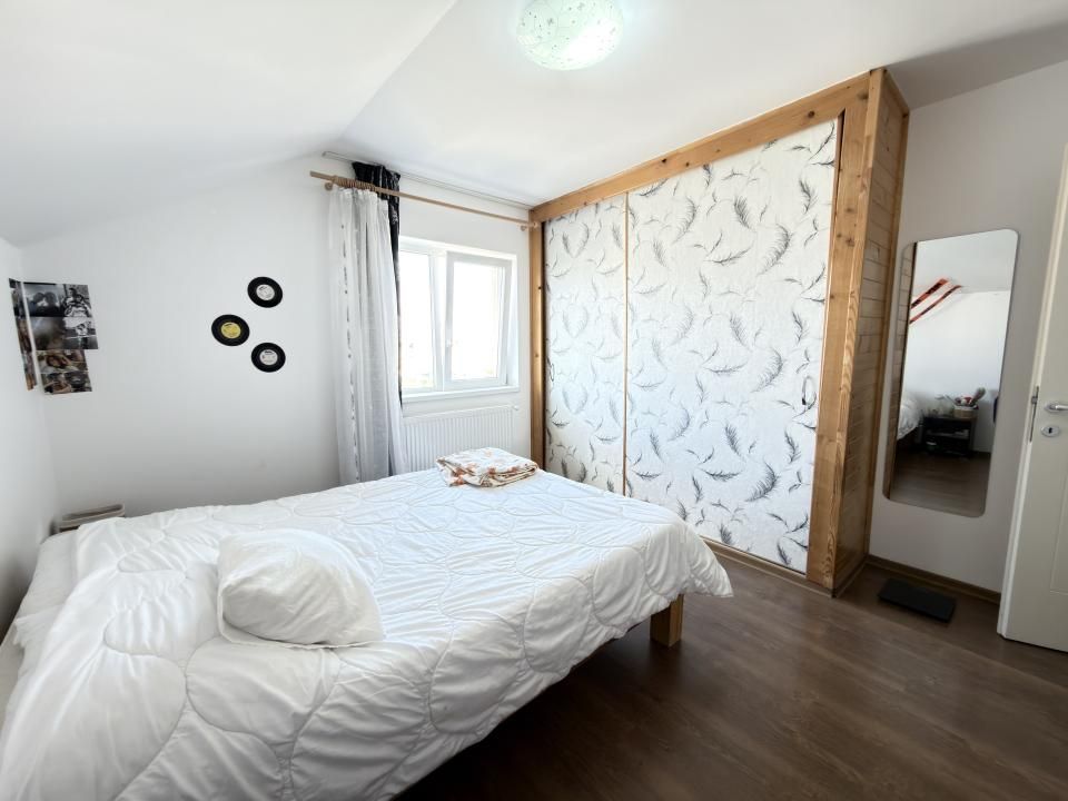 Apartament 3 camere, Semidecomandat, 57 mp utili, etaj 2 - Dumbravita – fotografia 2 din 11