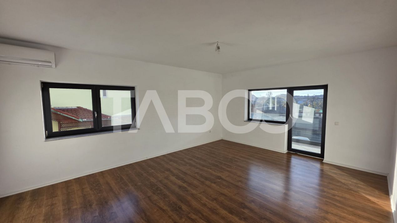 Apartament nou decomandat cu 3 camere de vanzare in Sebes – fotografia 1 din 10