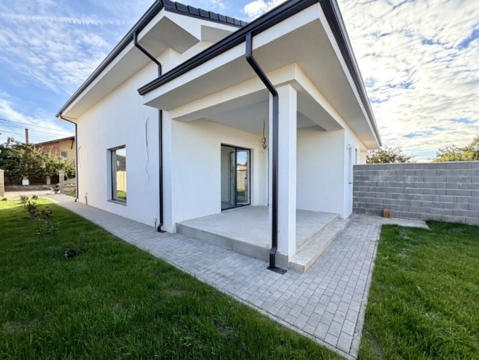 Duplex spatios, 3 camere, 100 mp utili, 330 mp teren - Sanandrei – fotografia 1 din 9