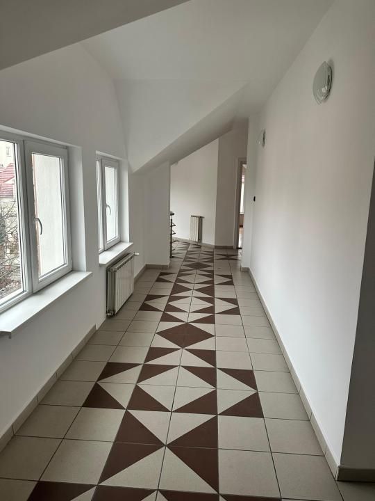 Casă 7 camere,  668 mp, str. Ciresilor, Zorilor, ideal gradinita – fotografia 7 din 12