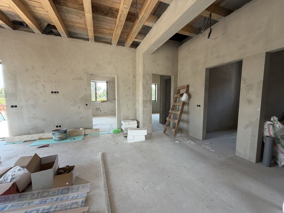 Casa Noua Alba Micesti 4 Camere 2 bai Terasa curte 400mp Teren Finisata la cheie – fotografia 13 din 15