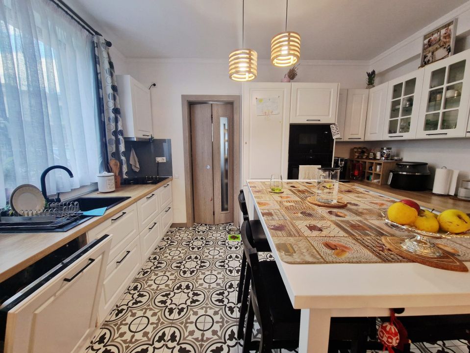 Duplex deosebit la cheie in Dambul Rotund – fotografia 17 din 24