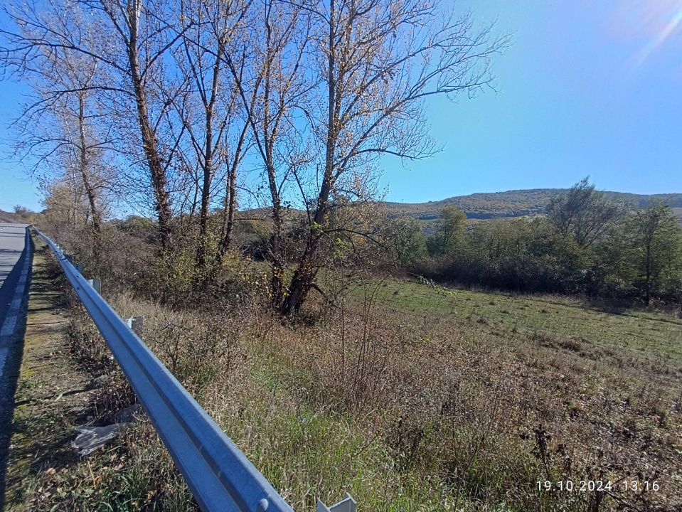 Teren extravilan, 2250 mp, in comuna Vultureni la ieșirea spre Borsa! – fotografia 1 din 7