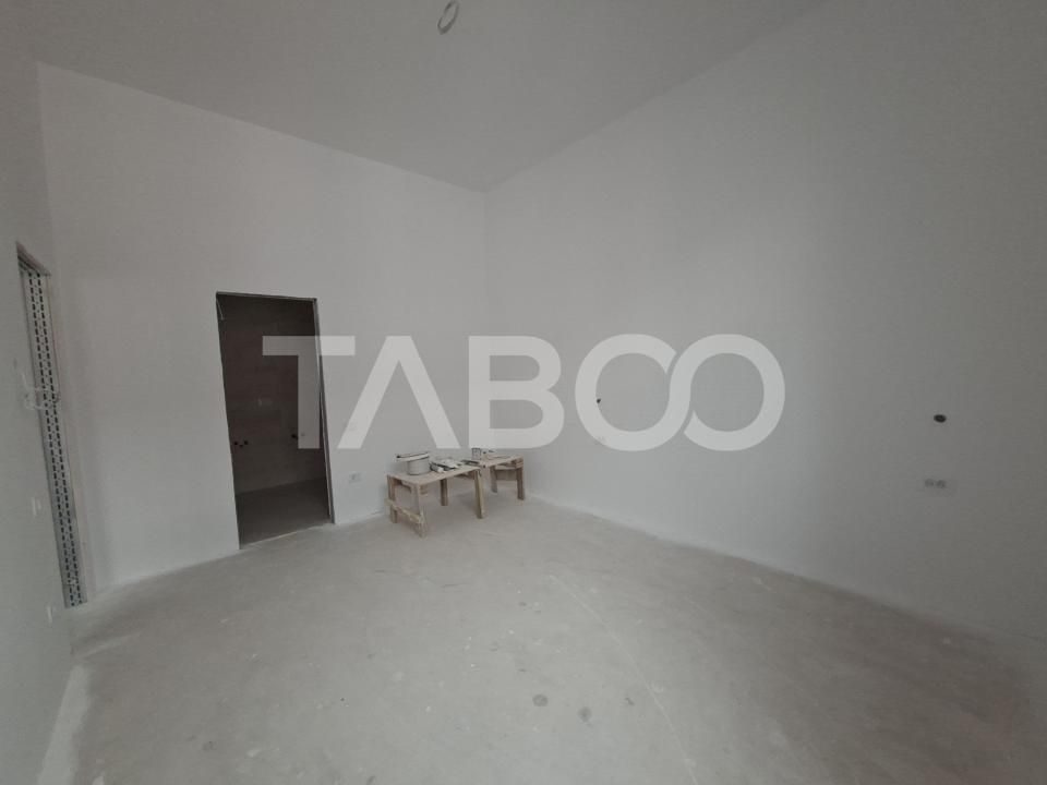 Garsoniera decomandata de vanzare in zona Centrala - cladire renovata – fotografia 11 din 13
