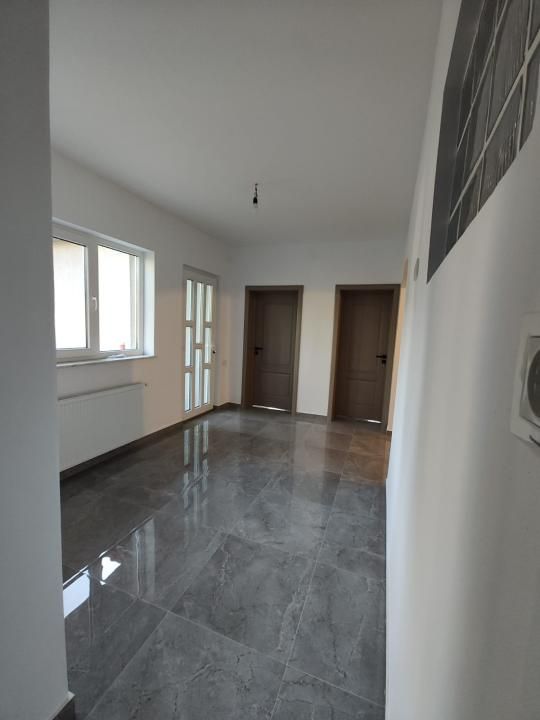 Casă individuală, 5 camere, 118mp, curte și garaj, zona Oașului – fotografia 1 din 11