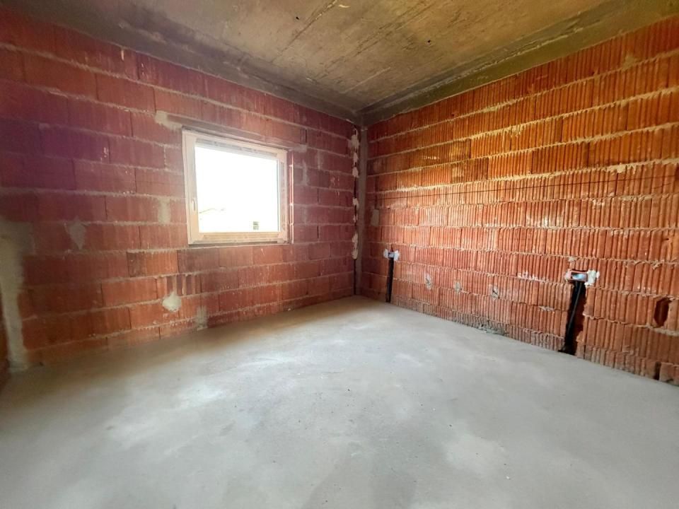 Duplex Individual | 4 camere | Toate utilitatile | Asfalt | Carport | – fotografia 6 din 11
