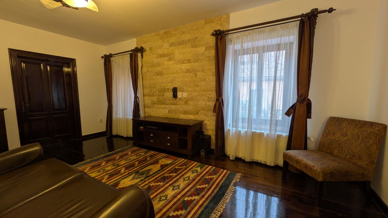 CENTRUL ISTORIC, APARTAMENT LA CASĂ, 88,98 MP, 3 CAMERE PE DOUĂ NIVELURI – fotografia 15 din 56
