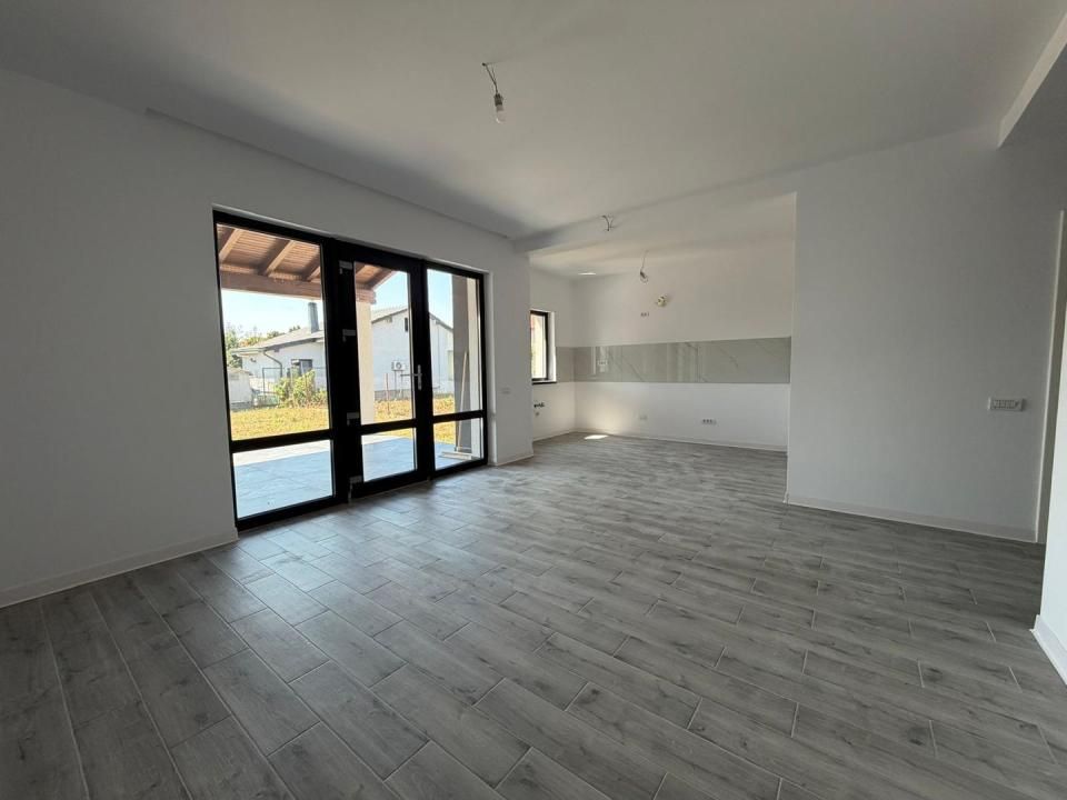 Duplex despartit | 5 camere | Garaj | Finisaje premium | 3 bai | Asfalt – fotografia 3 din 21