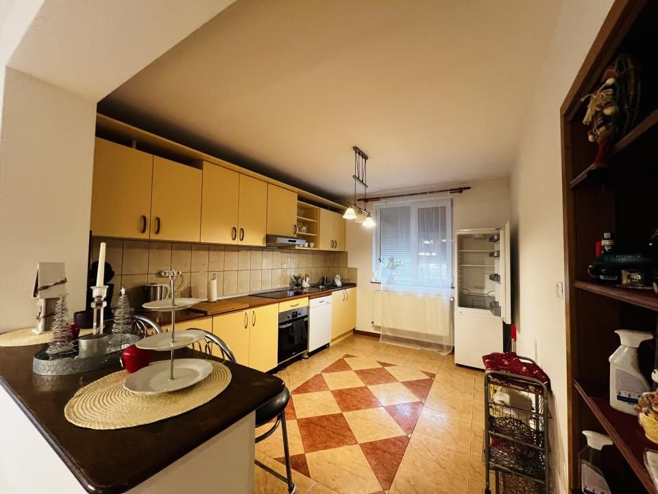 Vila 6 camere mobilata-  320 mp utili - zona Bogdanestilor – fotografia 5 din 18