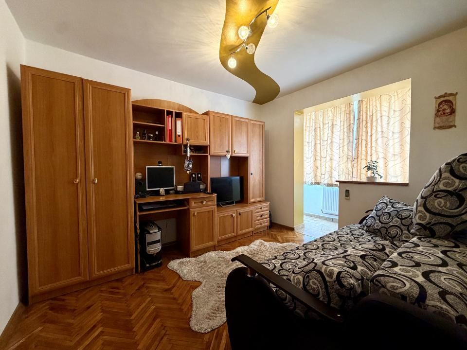 Apartament spatios, 4 camere, mobilat/utilat cu boxa in CF - zona Dacia – fotografia 6 din 11