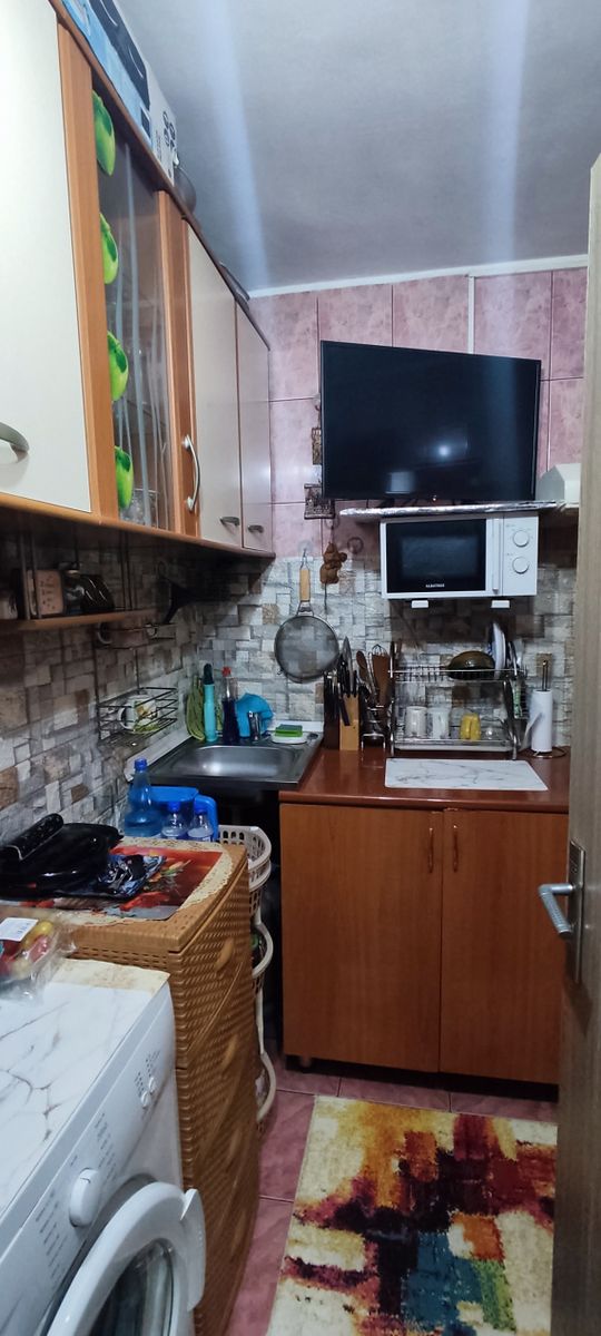 Garsonieră cochetă, mobilată, vedere panoramică, parcare inclusă – fotografia 5 din 9