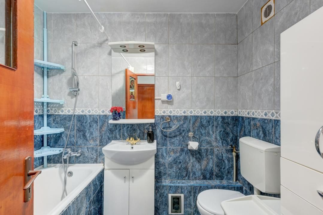 APARTAMENT DE ÎNCHIRIAT – ZONA MARIOT | 2 CAMERE | – fotografia 5 din 5
