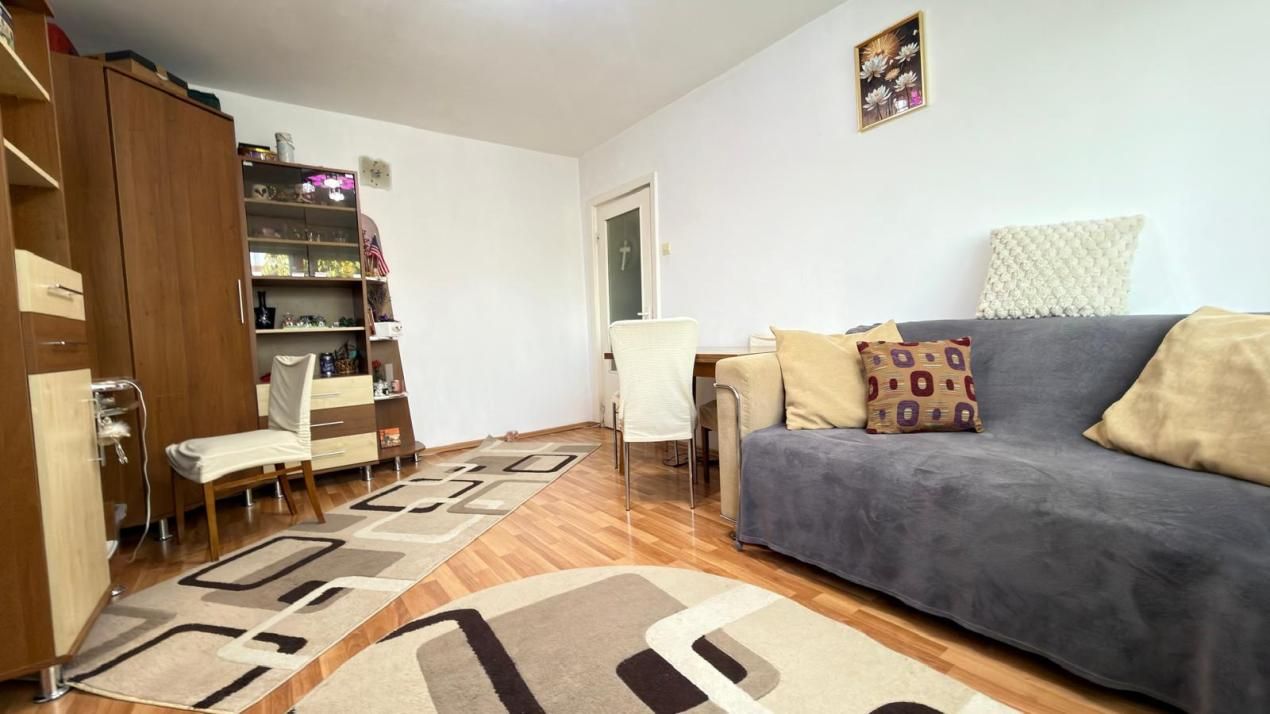 2camere | Etaj intermediar | Mobilat si utilat | Zona excelenta | Bloc anvelopat – fotografia 3 din 12