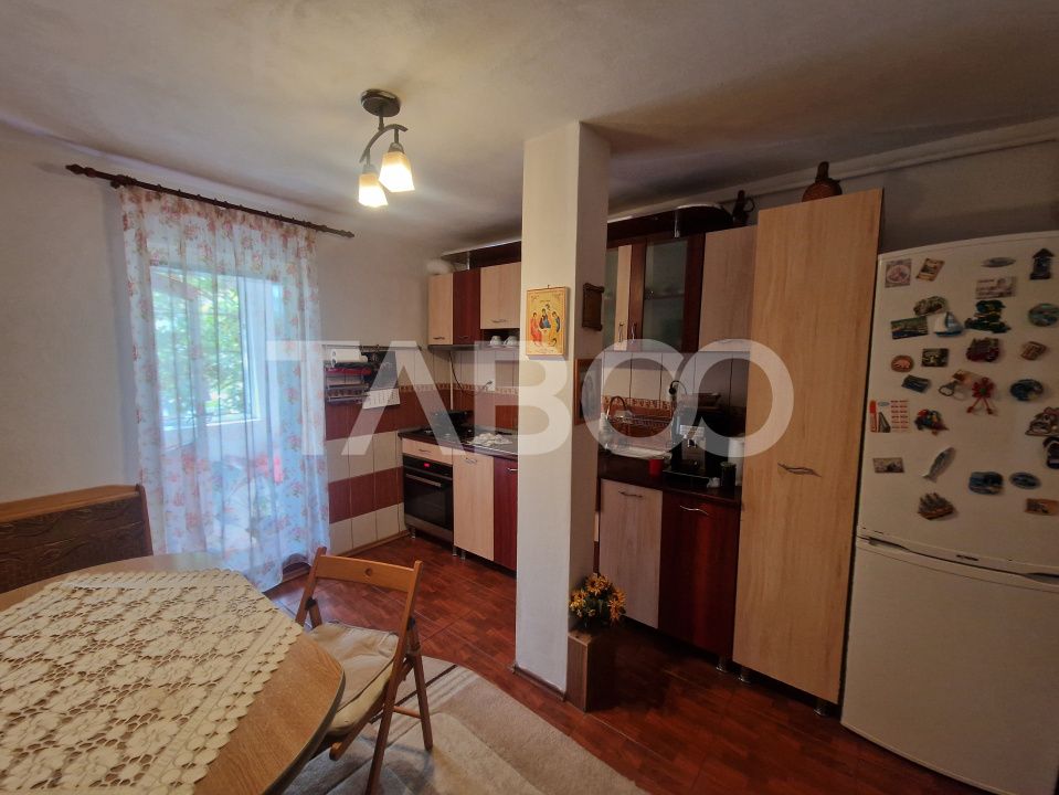 Apartament decomandat 2 camere mobilat si utilat Turnisor – fotografia 10 din 10