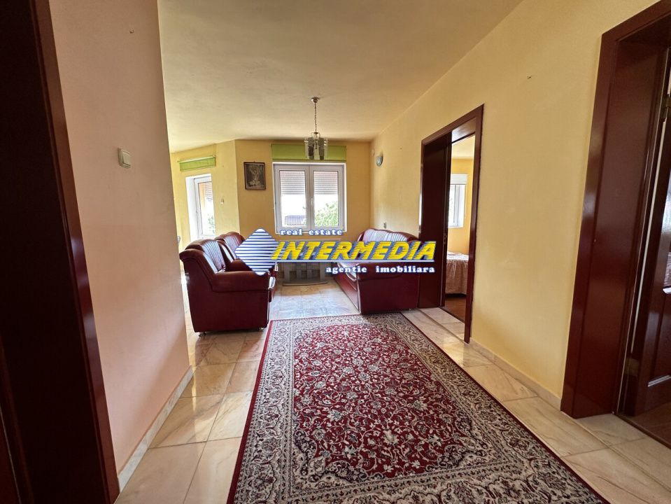Vanzare Casa D+P+2E+Pod cu 10 camere, garaj si curte în zona Cetate, Alba Iulia – fotografia 33 din 52