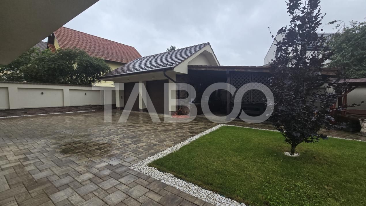 Casa individuala cu 10 camere de vanzare in zona Lupeni Sibiu – fotografia 3 din 27