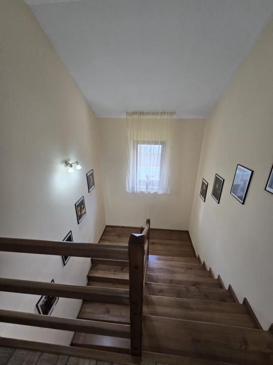 Casă individuală | 5 dormitoare | 230 mp | 700 mp teren | Tăuți Mănăstire – fotografia 13 din 28