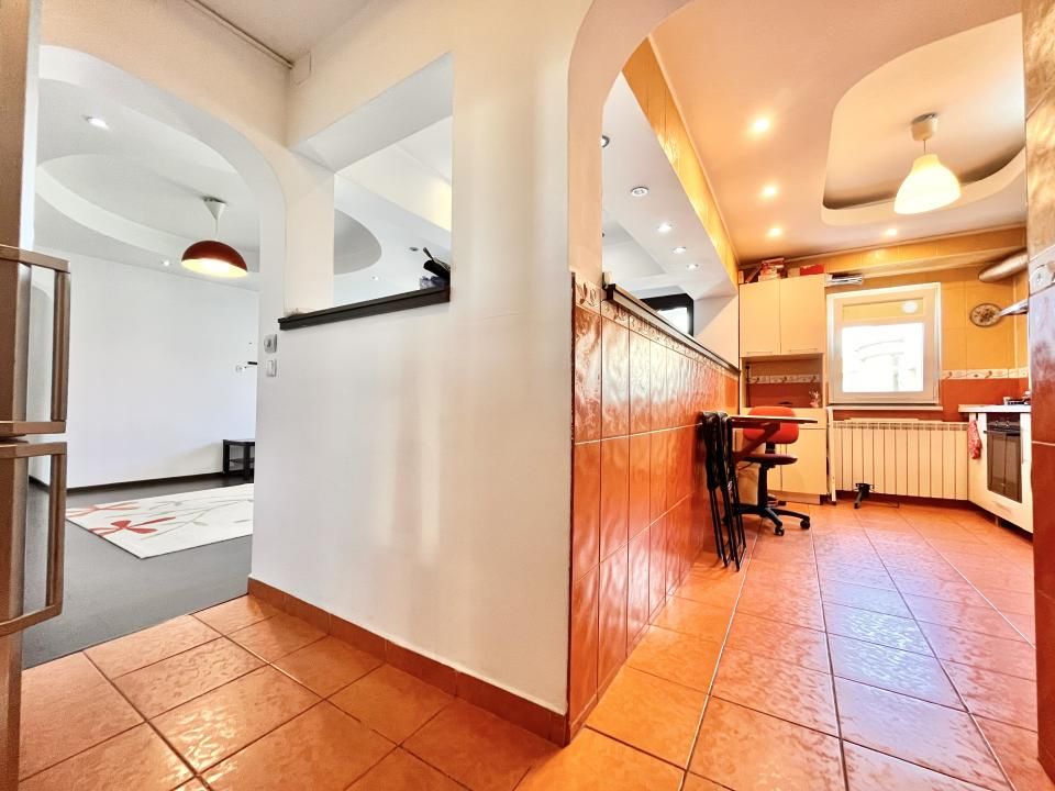 3 Camere | Matei Basarab | BL. 1996 | 81 MP | Central I Gata de Locuit – fotografia 16 din 19