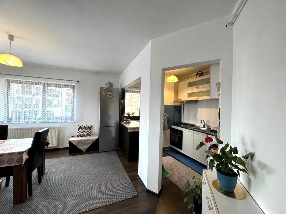Apartament cu 3 camere – Str. Stejarului | Etaj 2/4 | Parcare cu CF – fotografia 3 din 7