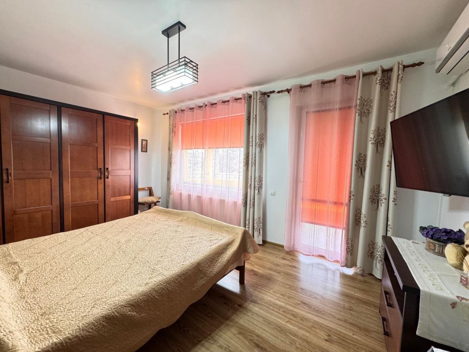 Casă P+1+M de vânzare, 5 camere, foișor, bucătărie de vară, zona Mamaia Sat – fotografia 5 din 18