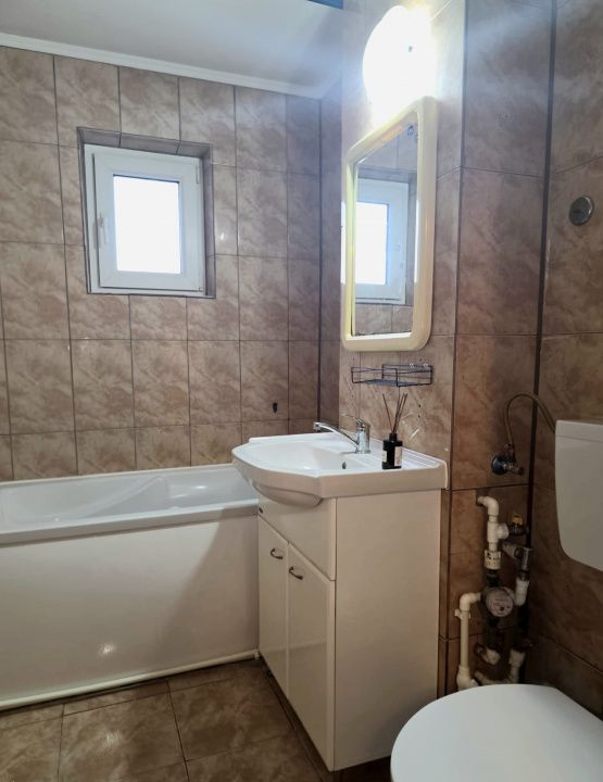 Apartament 2 camere situat pe Bd Mamaia in zona Spitalului Militar – fotografia 12 din 15
