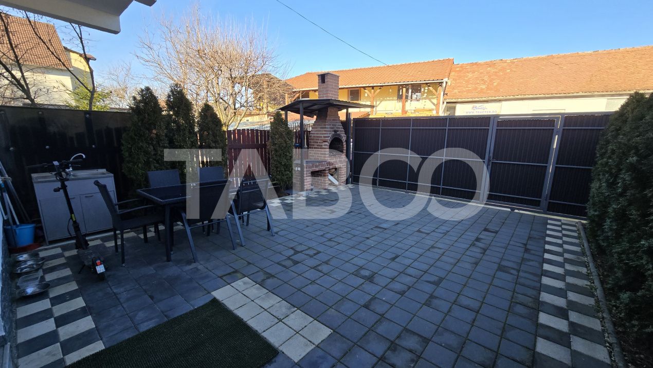 Casa de vanzare 4 camere 2 bai si parcare in zona Selimbar Sibiu – fotografia 3 din 17