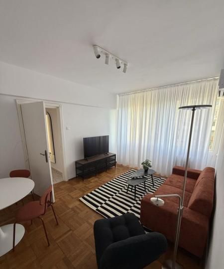 3 Camere de inchiriat | P-ta Romana | Metrou | Renovat | Mobilat – fotografia 7 din 8