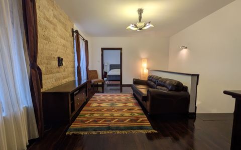 CENTRUL ISTORIC, APARTAMENT LA CASĂ, 88,98 MP, 3 CAMERE PE DOUĂ NIVELURI