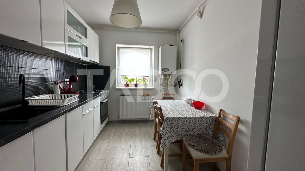 Apartament 55 mpu 2 camere loc de parcare zona Arhitectilor Sibiu – fotografia 8 din 9