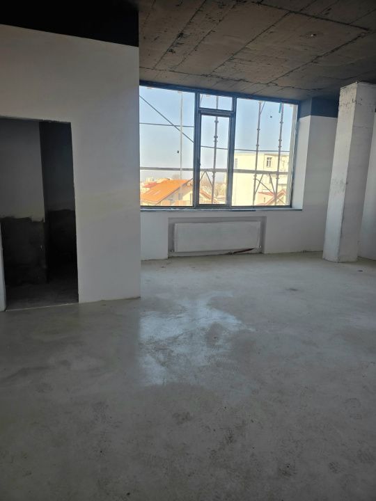 Clădire modernă cu regim D+P+3, situată în zona Faleza Nord – fotografia 34 din 43