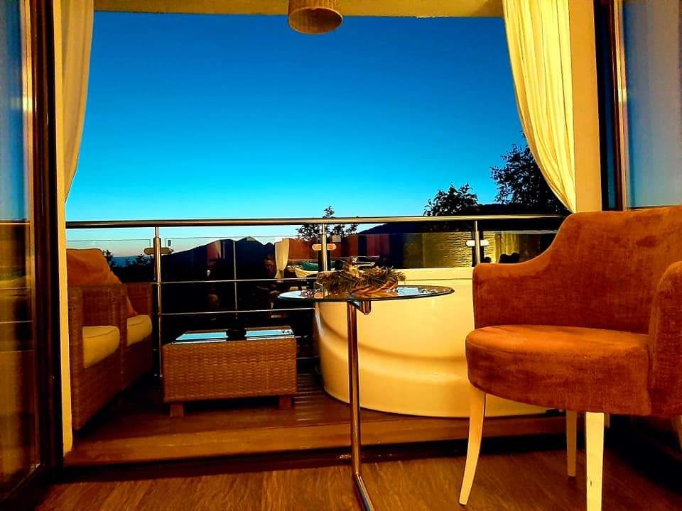 Vilă cu Panoramă 180° asupra Bucegilor | Reședință Exclusivistă Predeal – fotografia 2 din 27