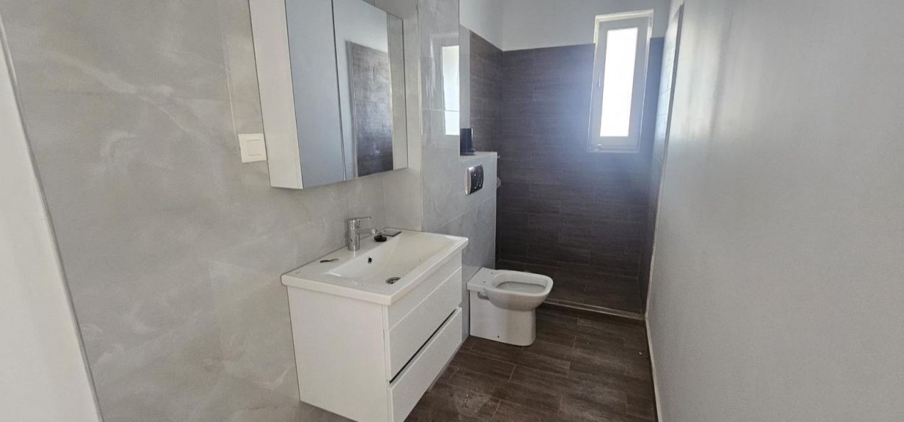 Casa 4 camere, P+1, 99mp | gaz, curent, apa si canal | Acces rapid DR9 – fotografia 13 din 16