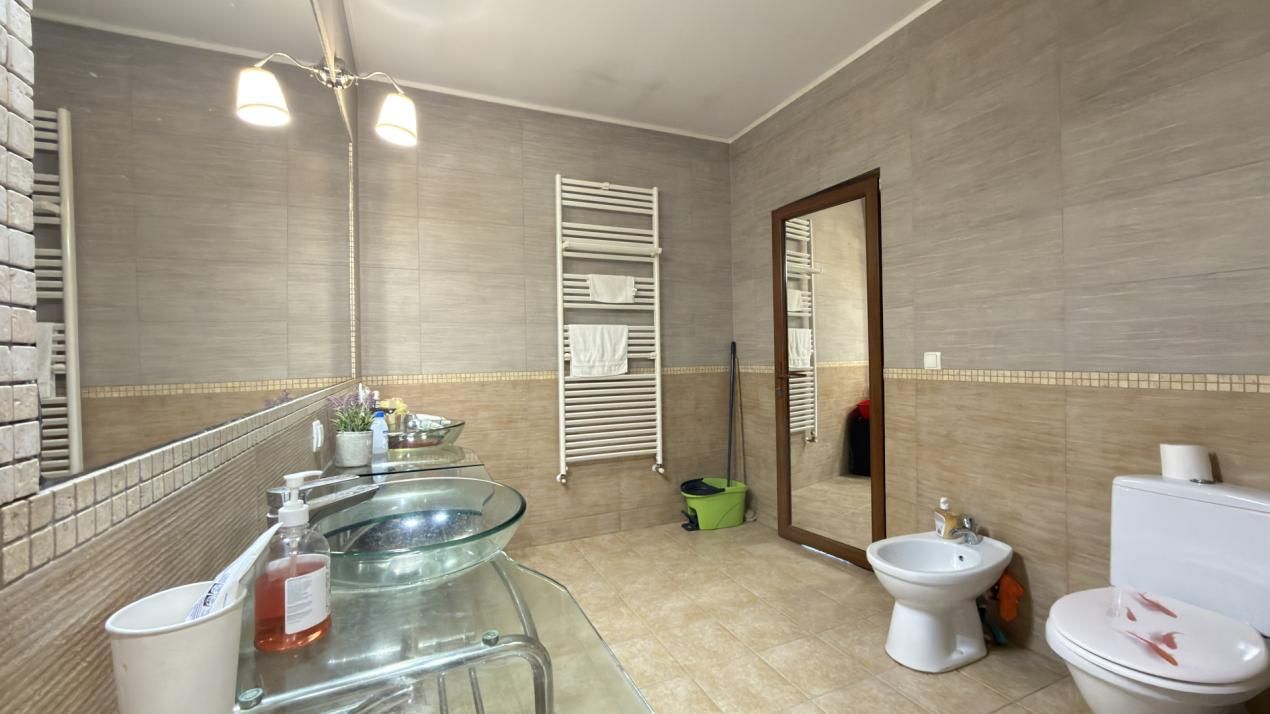 Casa individuala P+E+M cu 7 camere, garaj 140mp, 1084mp teren - Timisoara – fotografia 9 din 31