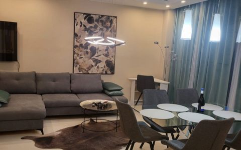 Casa cuplata, 92 mp utili, complet mobilitata si utilata, zona Urusagului!