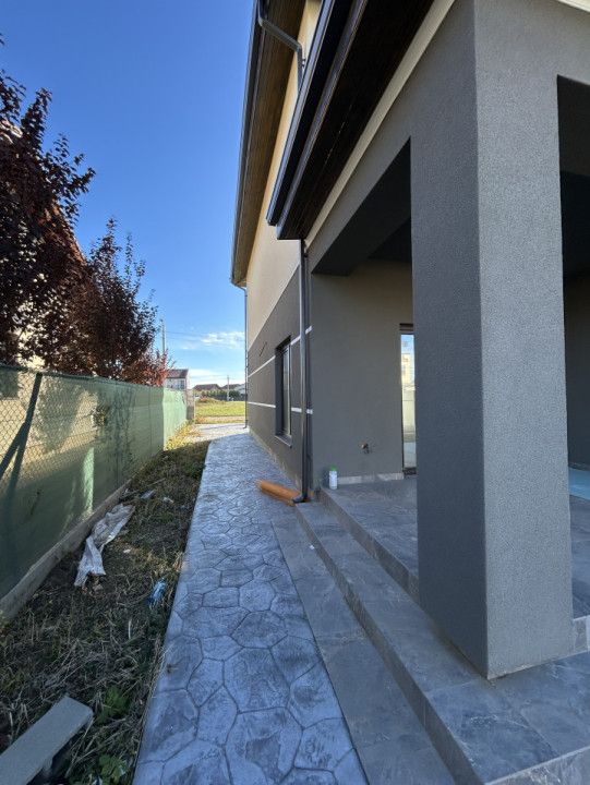 Duplex 5 camere, 128mp utili, 300mp teren in Mosnita Noua, zona ESO – fotografia 2 din 20