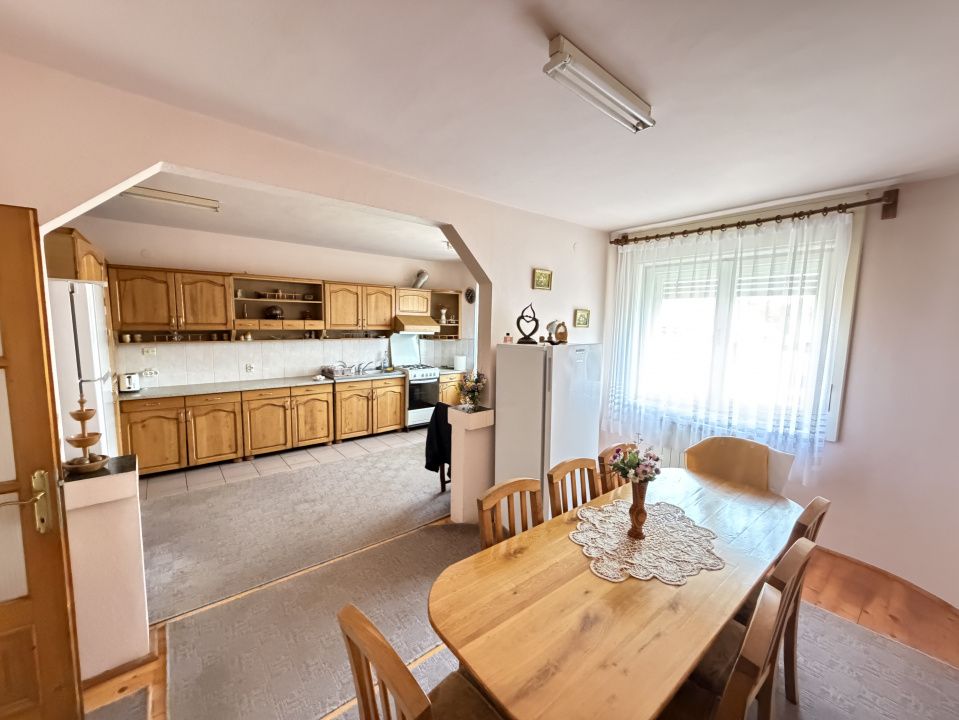 CASA Vintu D+P+E+M cu 4100 mp .Teren Intravilan si Extravilan Utilitati – fotografia 44 din 70