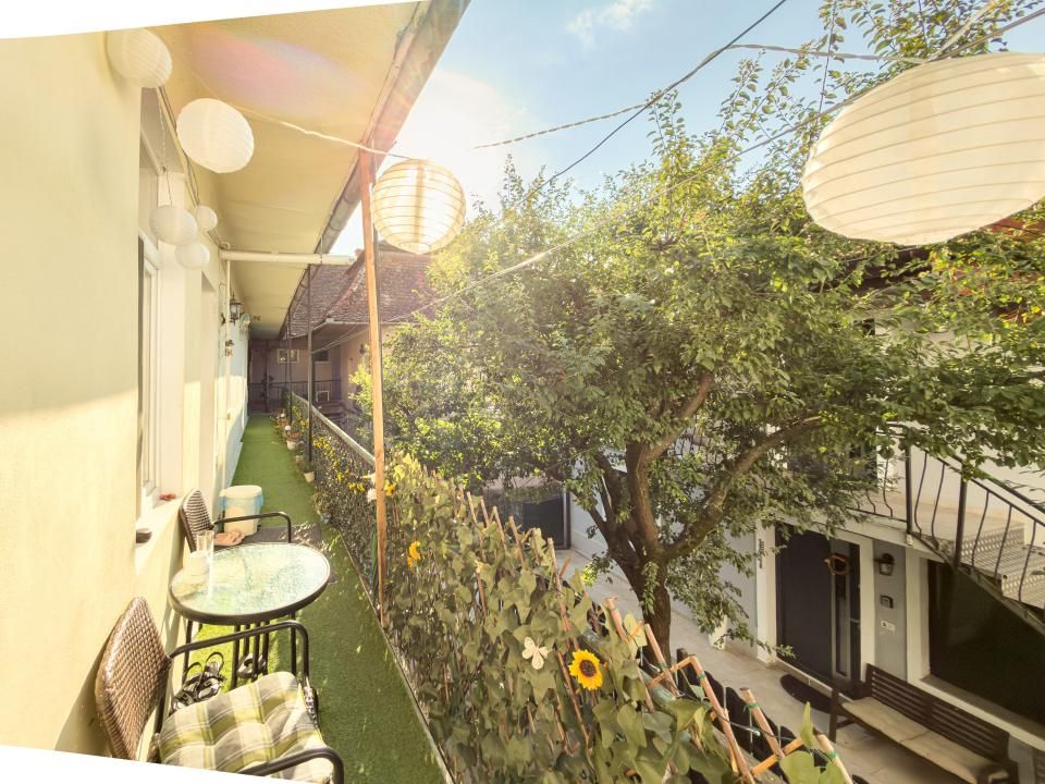 Apartament ultracentral | 2 camere | balcon 20 Mp | Pod pe toată suprafața – fotografia 15 din 17