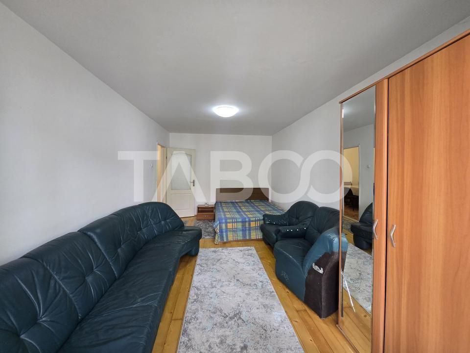 Apartament de inchiriat 2 dormitoare decomandat Vasile Aaron Sibiu – fotografia 9 din 17