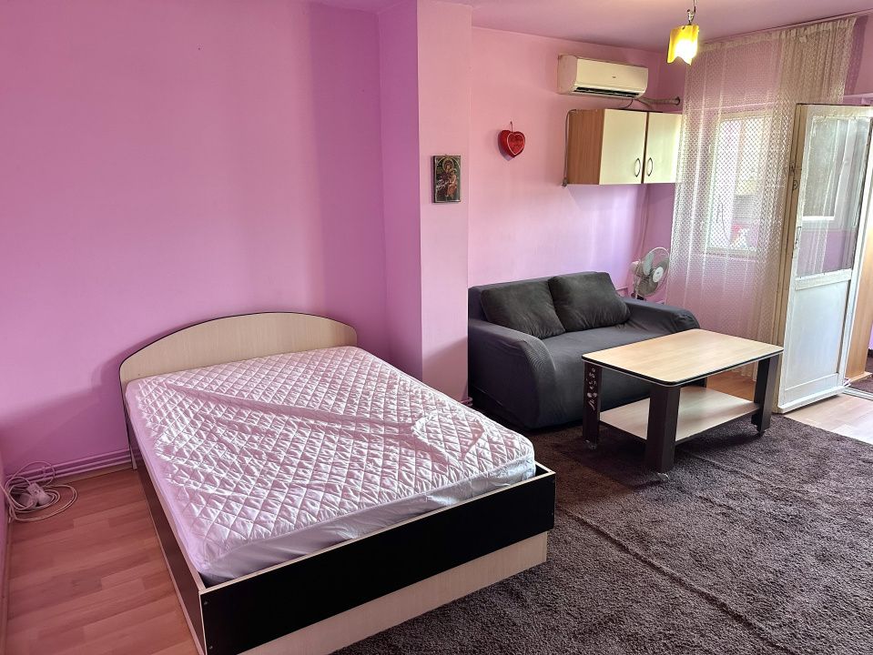 GARSONIERA I DE VANZARE I 30 MP I BALCON I CETATE I VEDERE PANORAMICA – fotografia 5 din 11