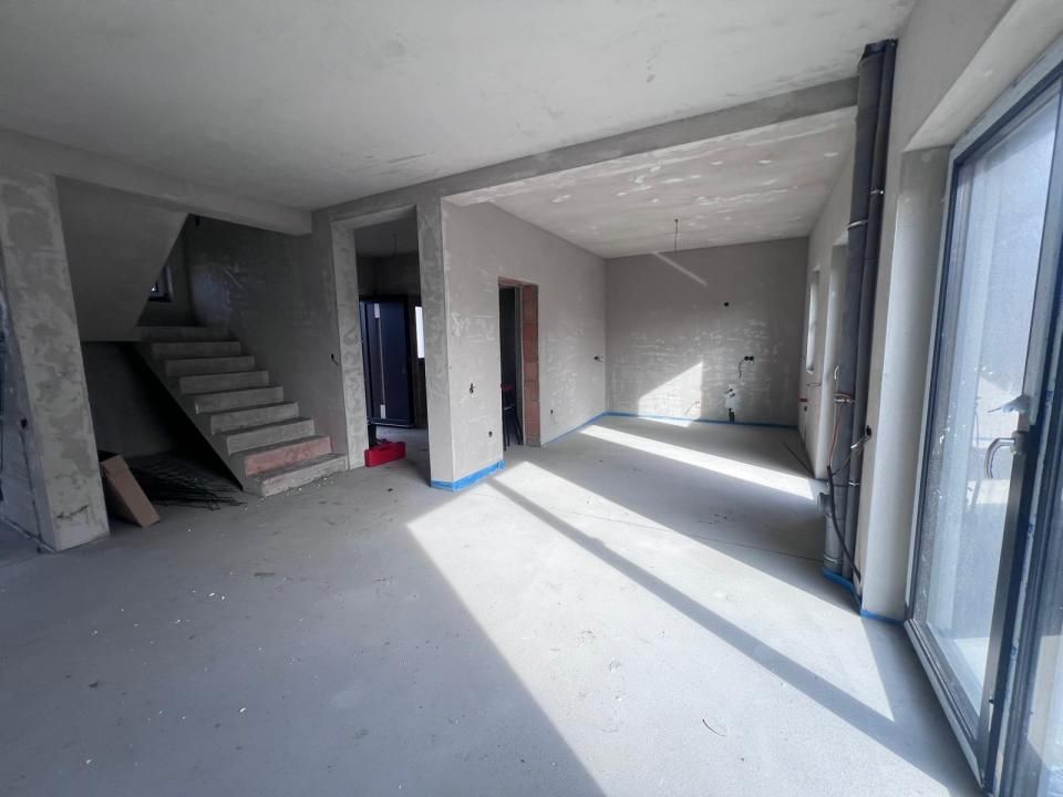 Casa individuala 120mp , teren 405mp-Dezmir – fotografia 3 din 8
